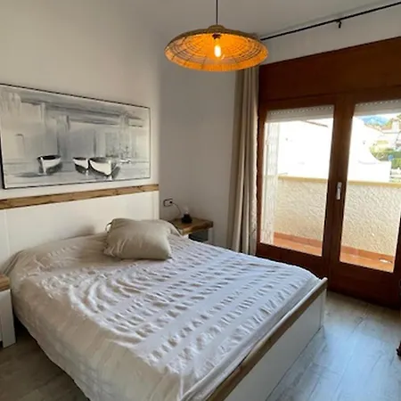 Holiday home Casa Acogedora En Miami Playa Con Patio Privado Y Cocina Equipada - Es-9-149 *
